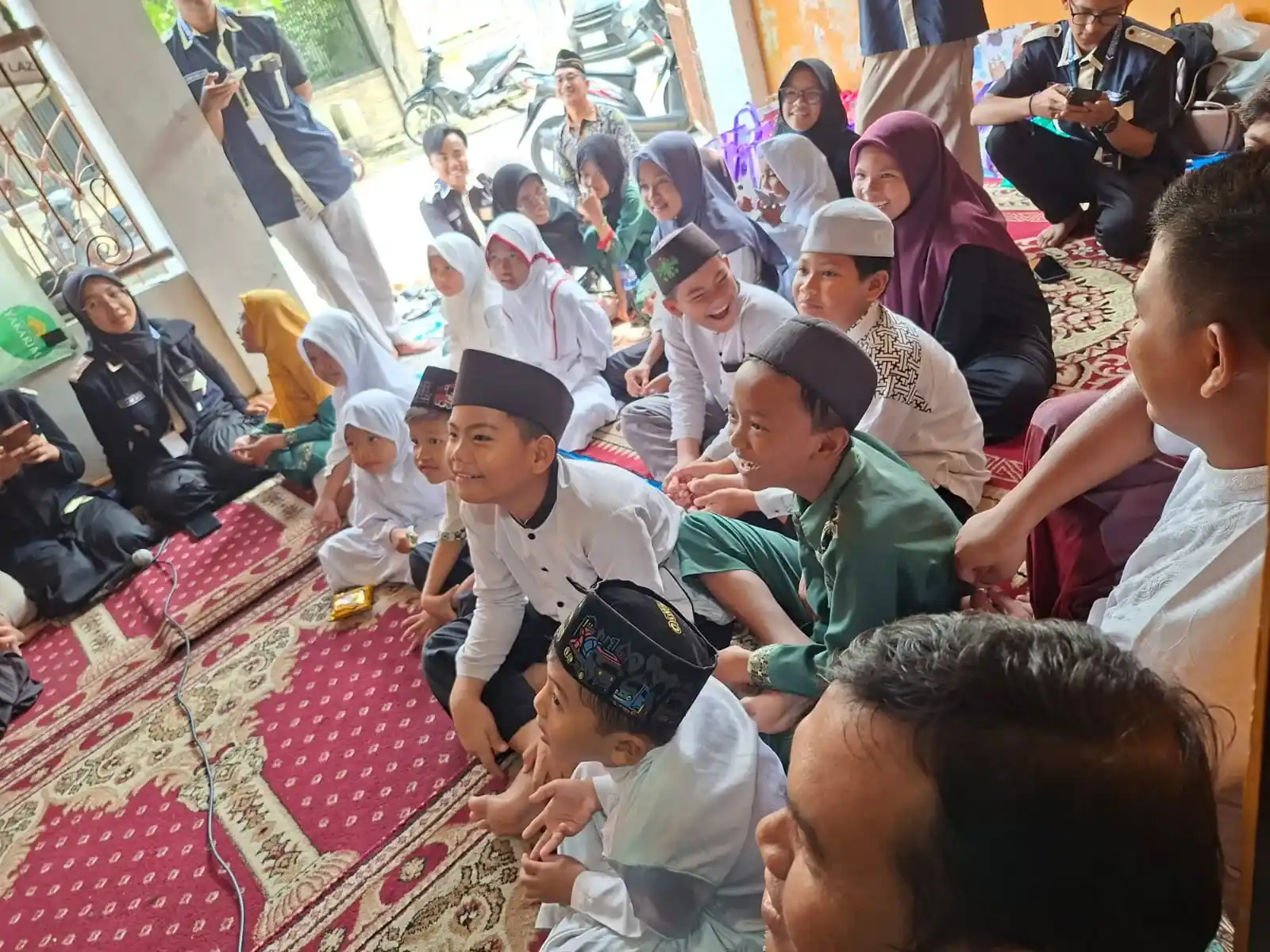 Aktivitas Anak Panti Asuhan Yakarim Surabaya Belajar hingga Bermain