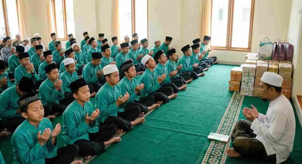 Memaknai Isra’ Mi’raj 1447 H: Menguatkan Ukhuwah Melalui Doa Bersama dan Santunan Yatim di Panti Asuhan Yakarim Surabaya